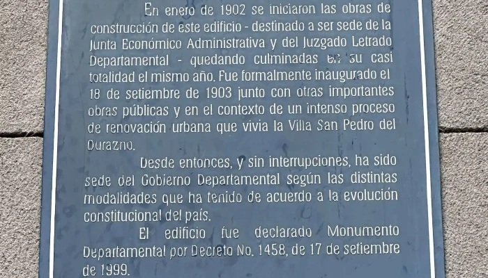 Intendencia De Durazno -  Opiniones - Durazno