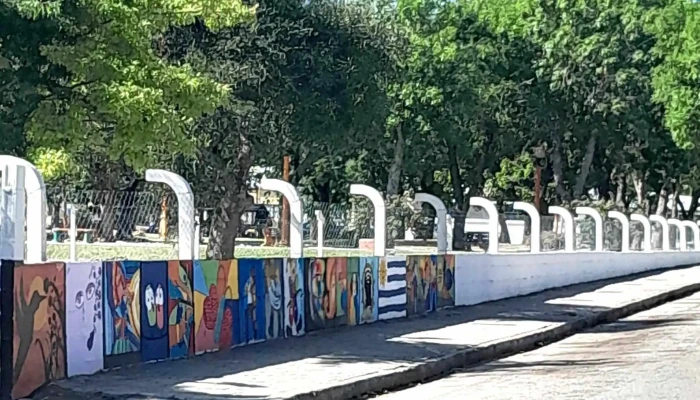 Isla Mala -  Cerca De Mi - Veinticinco de Mayo