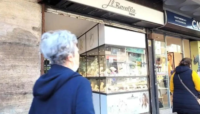 J.l. Revello - Montevideo