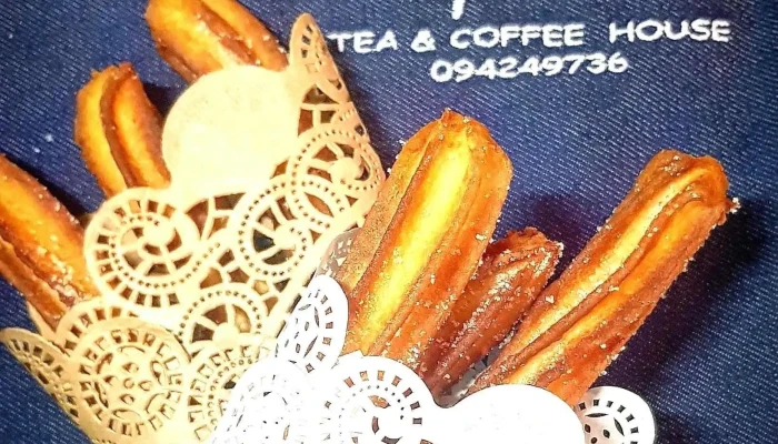 Jacquelines Tea Coffee House Churro - Cuchilla de Sierra
