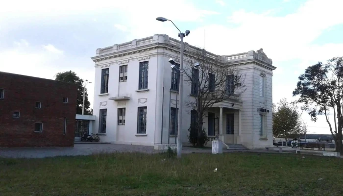 Jardin De Infantes No381 Numero - Montevideo