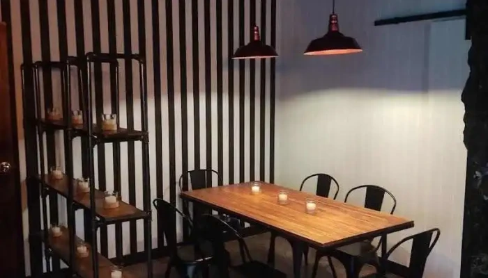 Johnny Days American Pizza Burgers Ambiente - Montevideo