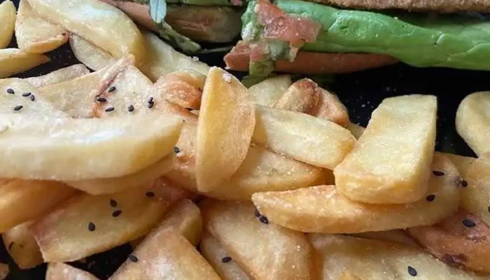 Jucylucy -  Lucy Garden Comida Y Bebida - Montevideo