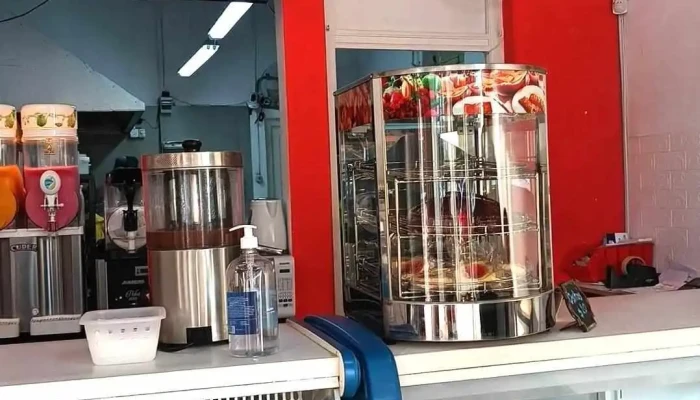 Kazoku Cafeteria Rotiseria Churreria Todo - Montevideo