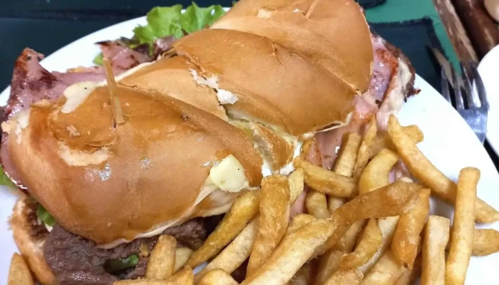 La 2000 -  Sandwich De Pollo - Salto