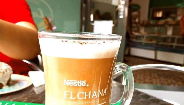 La Bambola Cafeteria Confiteria Panaderia Comentario 5 - Carmelo