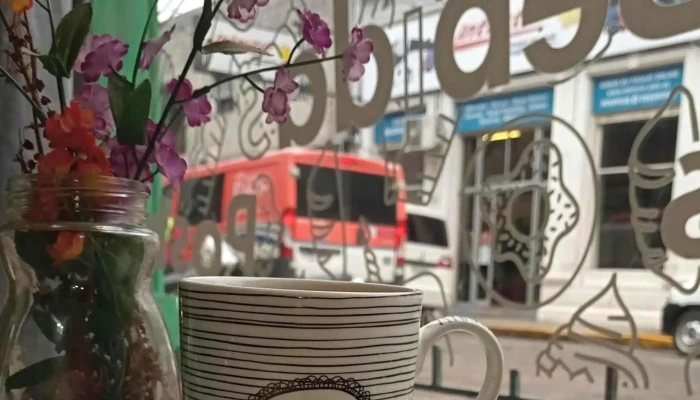 La Bambola Cafeteria Confiteria Panaderia Comentario 7 - Carmelo