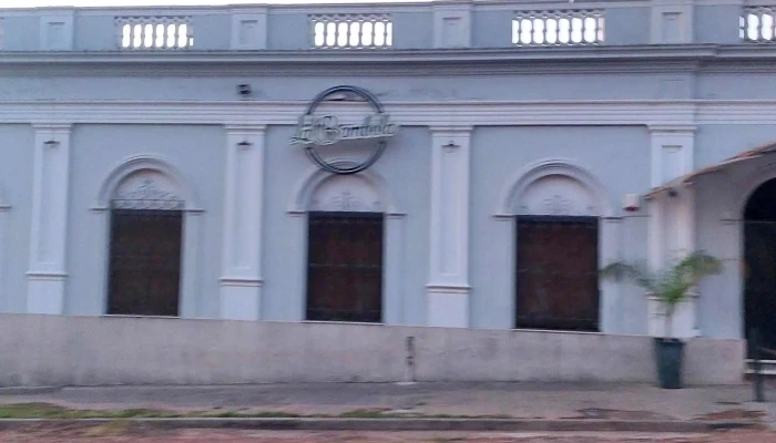 La Bambola -  Comentario 2 - Salto