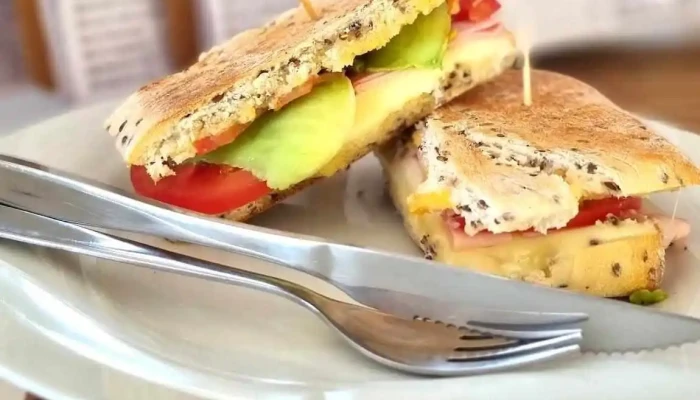 La Beduina Deli Cafe Panini - Col. del Sacramento