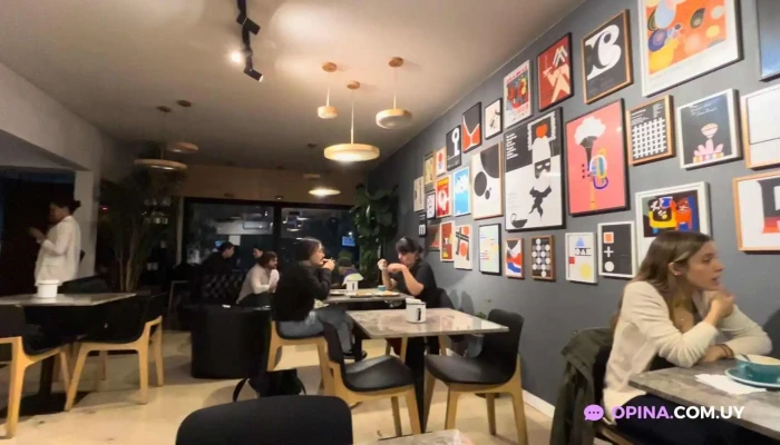 La Bicicleta Cafe Videos - Montevideo