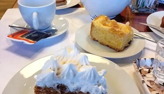 La cafetería - Young