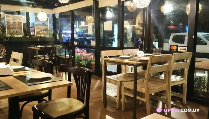 La Cantina Del Giglio El Asador Videos - Punta del Este