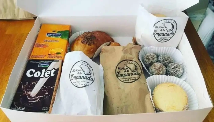 La Casa De La Empanada -  Comida Y Bebida - Melo