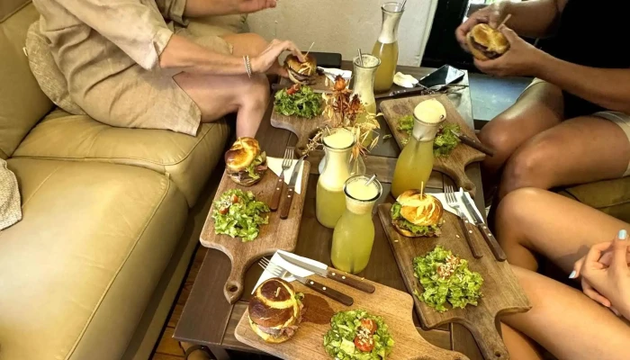 La Checa -  Comentario 4 - Maldonado