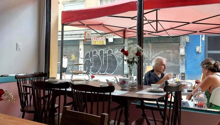 La Chela Cafeteria Y Restobar Comentario 4 - Montevideo