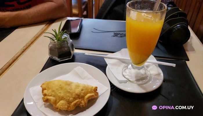 La Cibeles -  Jugo - Montevideo