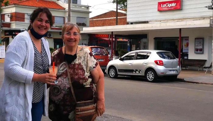 La Cigale -  Comentario 1 - Montevideo