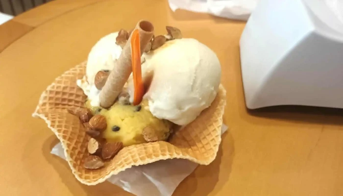 La Cigale -  Comentario 3 - Montevideo