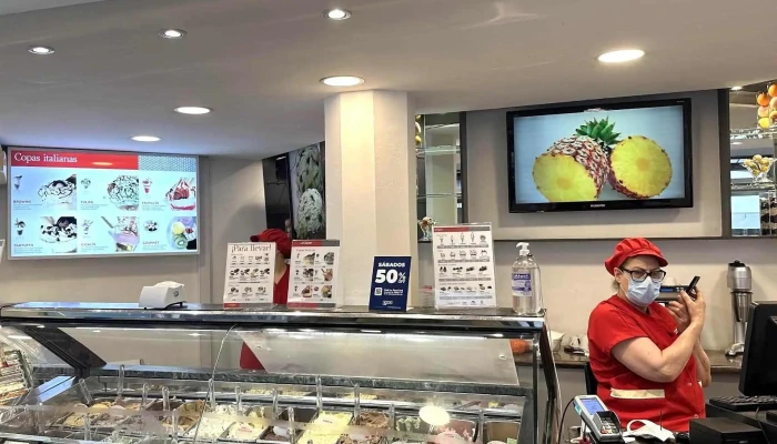 La Cigale -  Comentario 7 - Montevideo