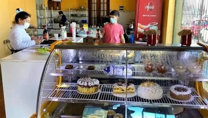 La Colonia Restaurant -  Ambiente - Porvenir