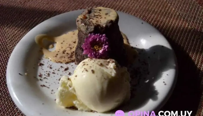 La Commedia -  Del Propietario - Montevideo