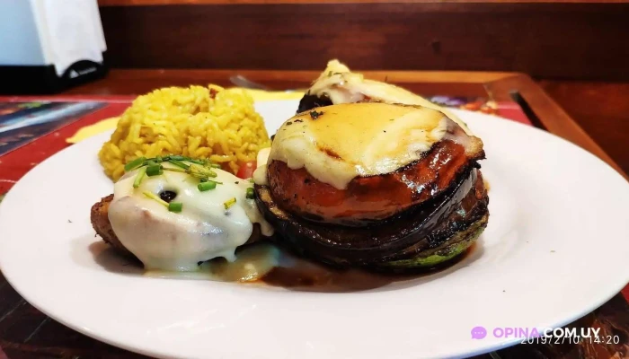 La Cuchara De Madera -  Comida Y Bebida - Parque del Plata