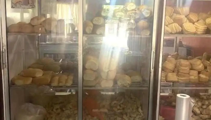 La Familia -  Vitrina - Artigas