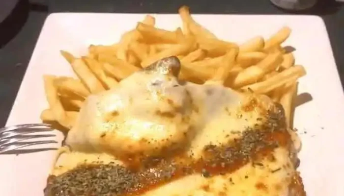 La Farola -  Milanesa - Durazno