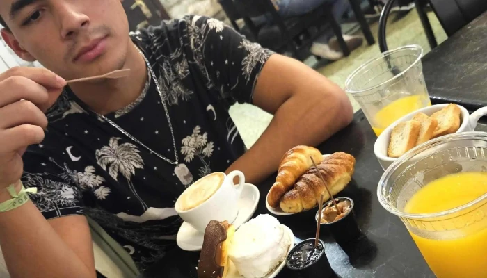 La Feliche -  Comentario 6 - Montevideo