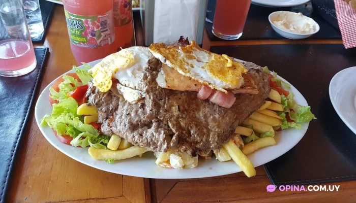 La Fragata -  Comida Y Bebida - Treinta y Tres