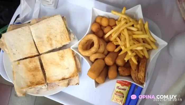 La Herradura Parrillada Comedor Comidas Y Bebidas - Dolores