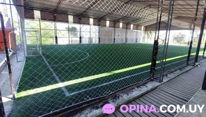 La Kantera futbol 5 - 27200 Castillos