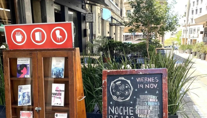 La Lupa Libros -  Horario - Montevideo