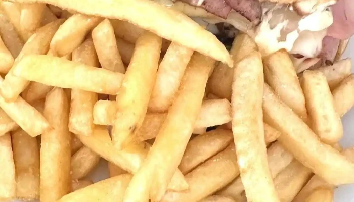 La Nueva Sombrilla -  Comidas Y Bebidas - Tacuaremb&oacute;