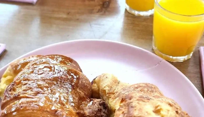 La Panera Rosa -  Croissant - Montevideo