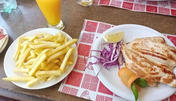 La Paponita Comida Y Bebida - Montevideo