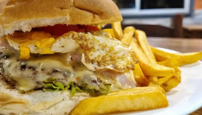 La Parrilla De Carlos -  Comida Y Bebida - Montevideo