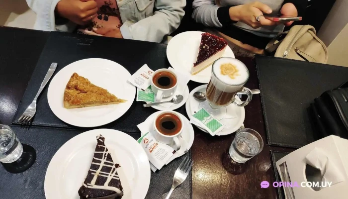 La Pasiva Convencion Coffee Cake - Montevideo