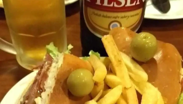 La Pasiva De Roosvelt -  Sandwich De Pollo - Maldonado