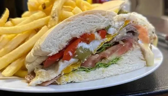 La Pasiva Pocitos -  Sandwich De Pollo - Montevideo