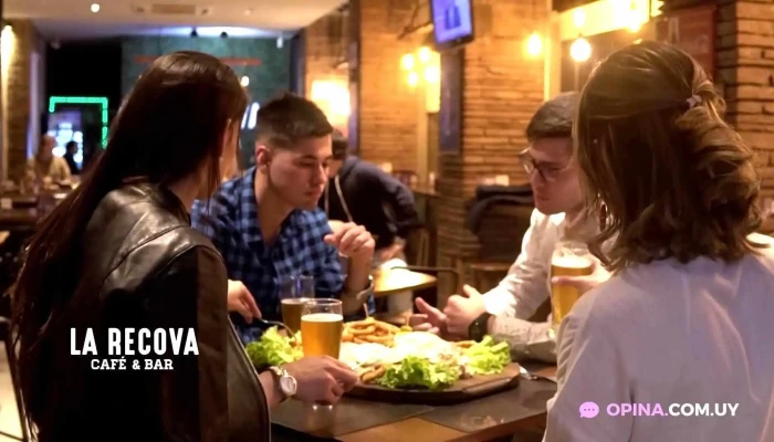 La Recova Burger Cafe Videos - Salto
