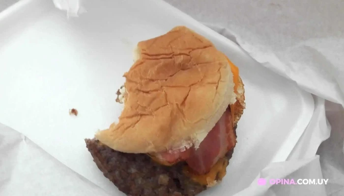 La Roti De Malvin -  Comidas Y Bebidas - Montevideo