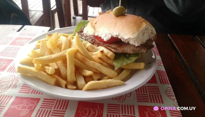 La Rotonda -  Comida Y Bebida - Piriápolis