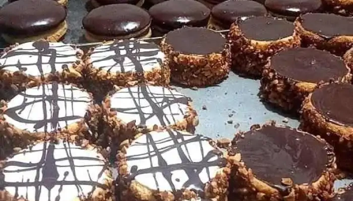 La Sabrosura -  Pastel - Barros Blancos