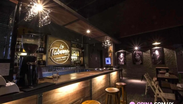 La Taberna Rock -  Ambiente - Col. del Sacramento