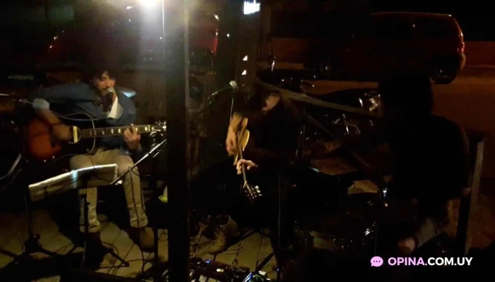 La Tuna Bar -  Videos - La Tuna