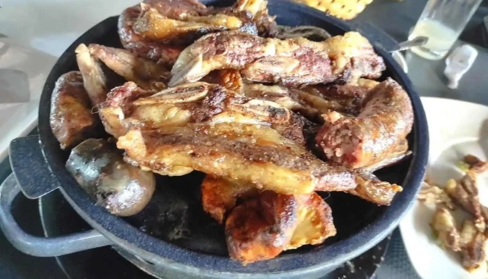 La Ultima Portera -  Comida Y Bebida - Santa Lucia