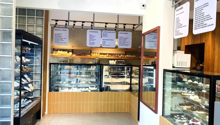La Vienesa Cafeteria Ambiente - Montevideo