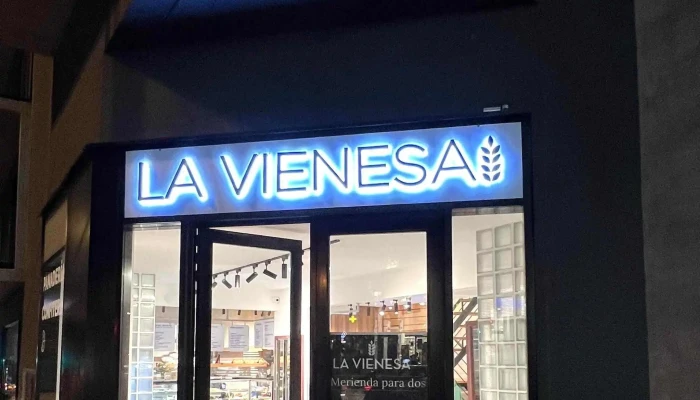 La Vienesa Cafeteria Comentario 4 - Montevideo