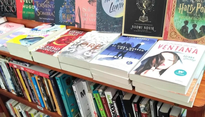 Lannister Comics Libros Comentarios - Montevideo